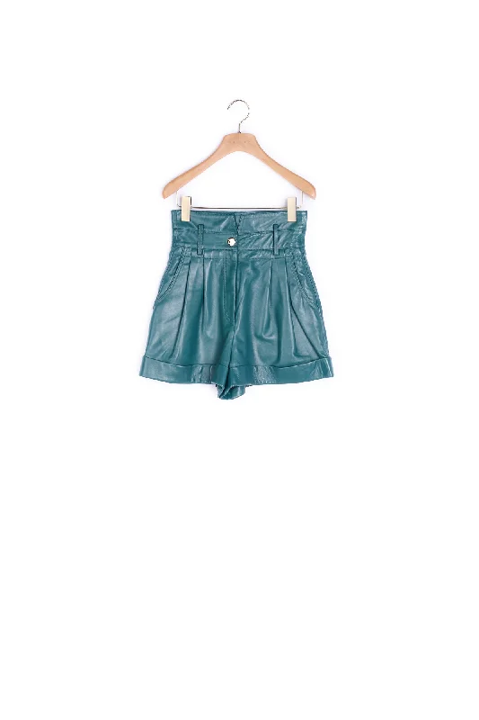 Short en cuir avec large revers